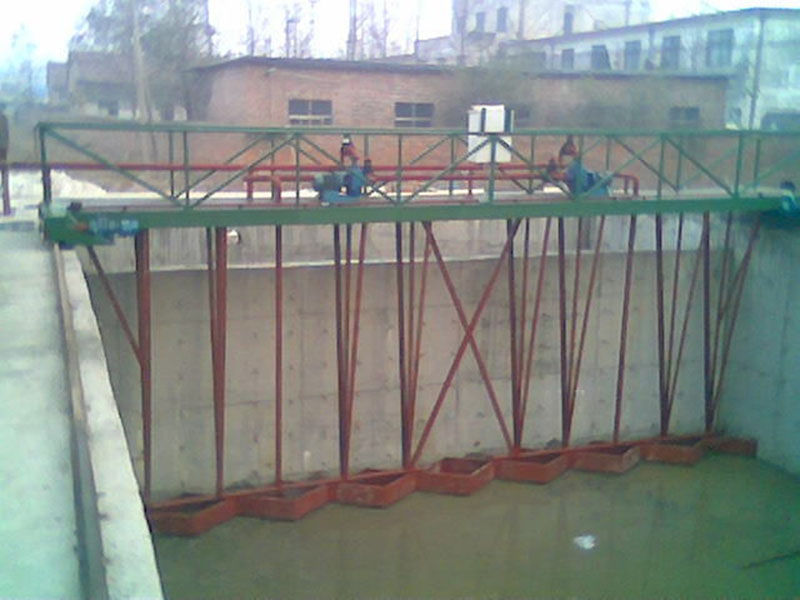 中心傳動(dòng)濃縮機(jī)、刮泥機(jī)