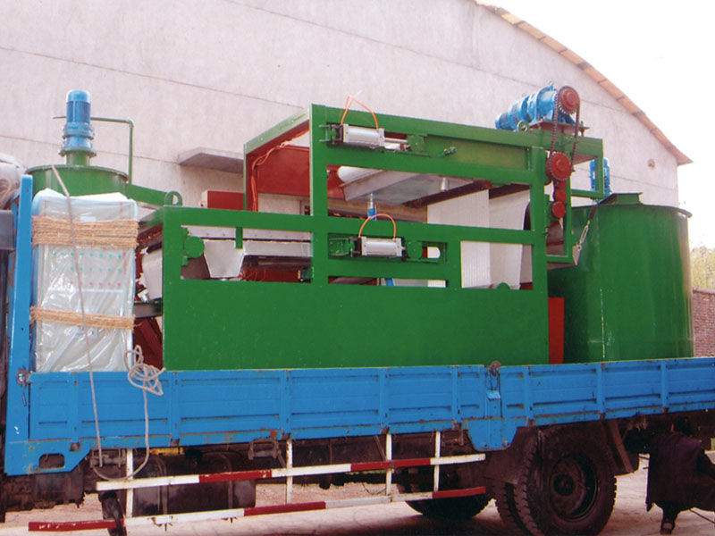 帶壓機(jī)4